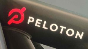 Peloton's Smart Gym Play: Used Equipment Marketplace & AI-Powered Fitness