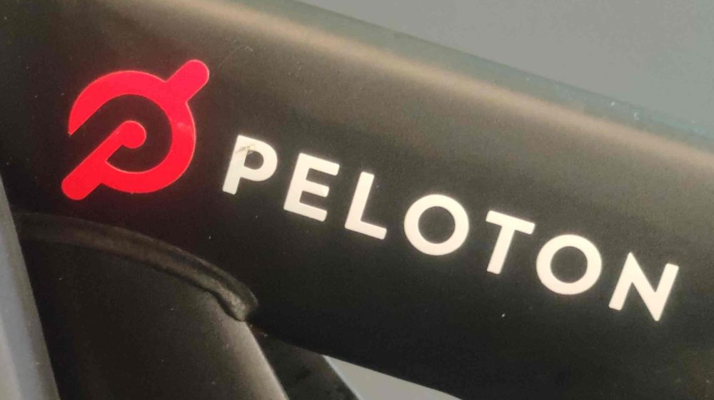 Peloton's Smart Gym Play: Used Equipment Marketplace & AI-Powered Fitness