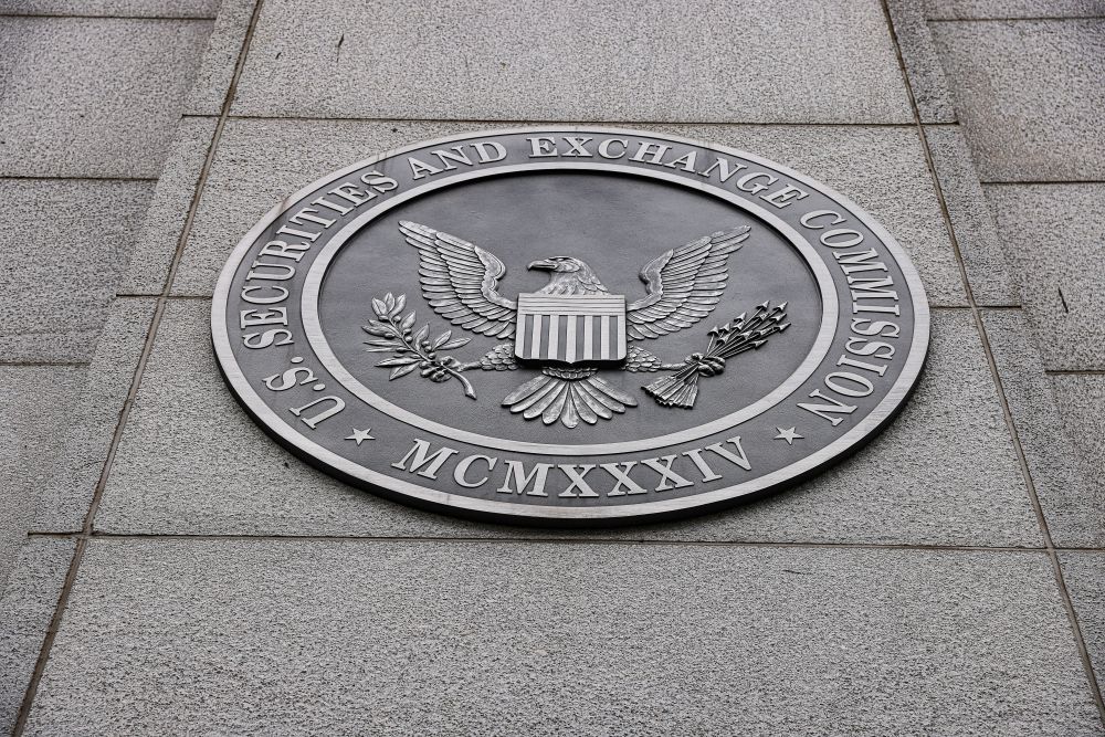 AI's Golden Child Implodes, SEC Investigates!
