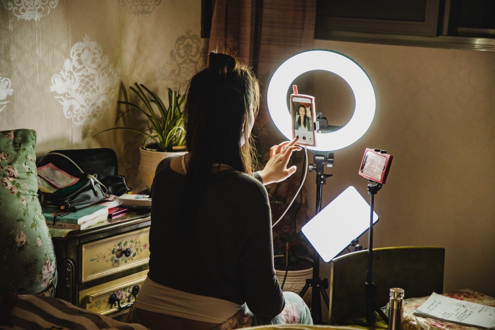 California's Influencer Crackdown Begins!